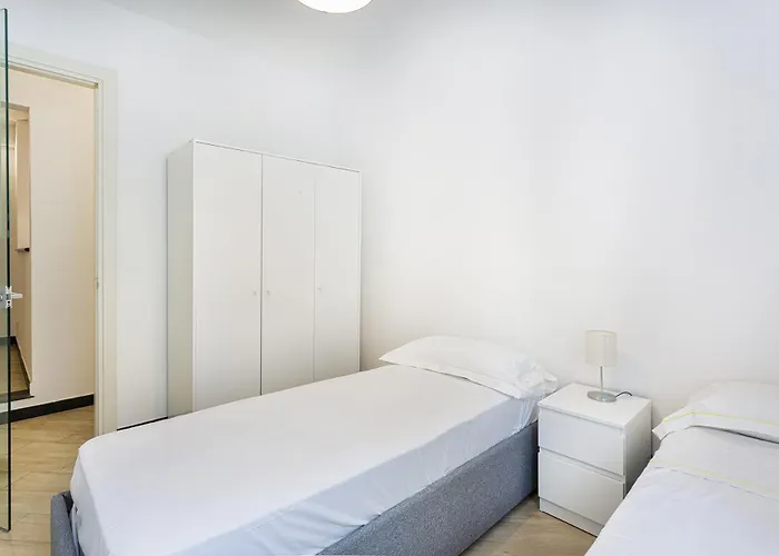 Xxv Aprile Downtown By Wonderful Italy *