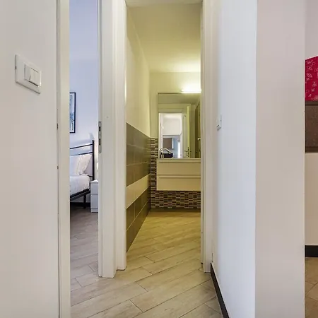 Xxv Aprile Downtown By Wonderful Italy